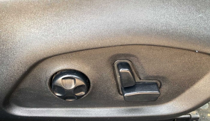 2018 Jeep Compass LONGITUDE PLUS 1.4 PETROL AT, Petrol, Automatic, 42,905 km, Driver Side Adjustment Panel