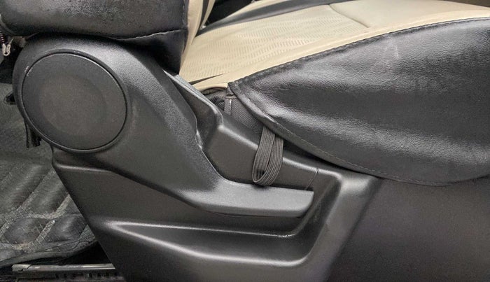 2022 Maruti New Wagon-R ZXI 1.2, Petrol, Manual, 32,316 km, Driver Side Adjustment Panel