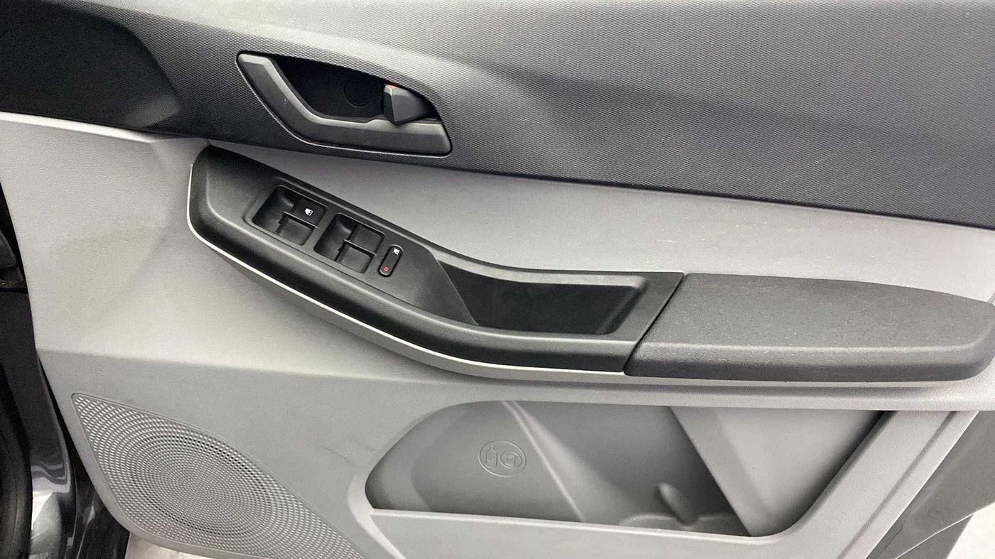 2022 Tata Tiago XT PETROL, Petrol, Manual, 9,985 km, Driver Side Door Panels Control