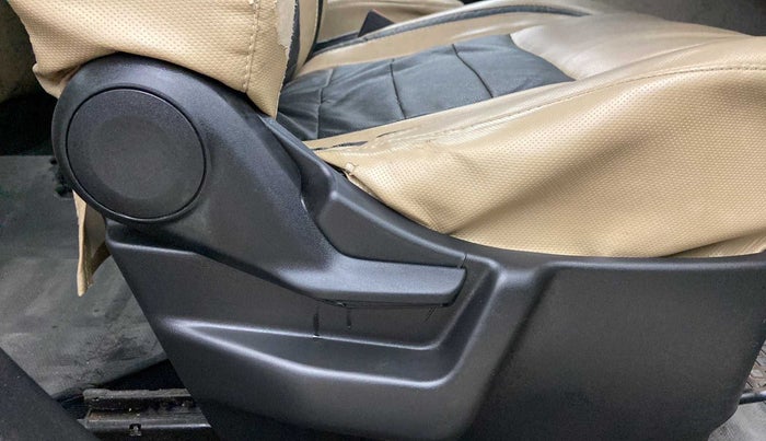 2020 Maruti New Wagon-R LXI 1.0, Petrol, Manual, 24,266 km, Driver Side Adjustment Panel