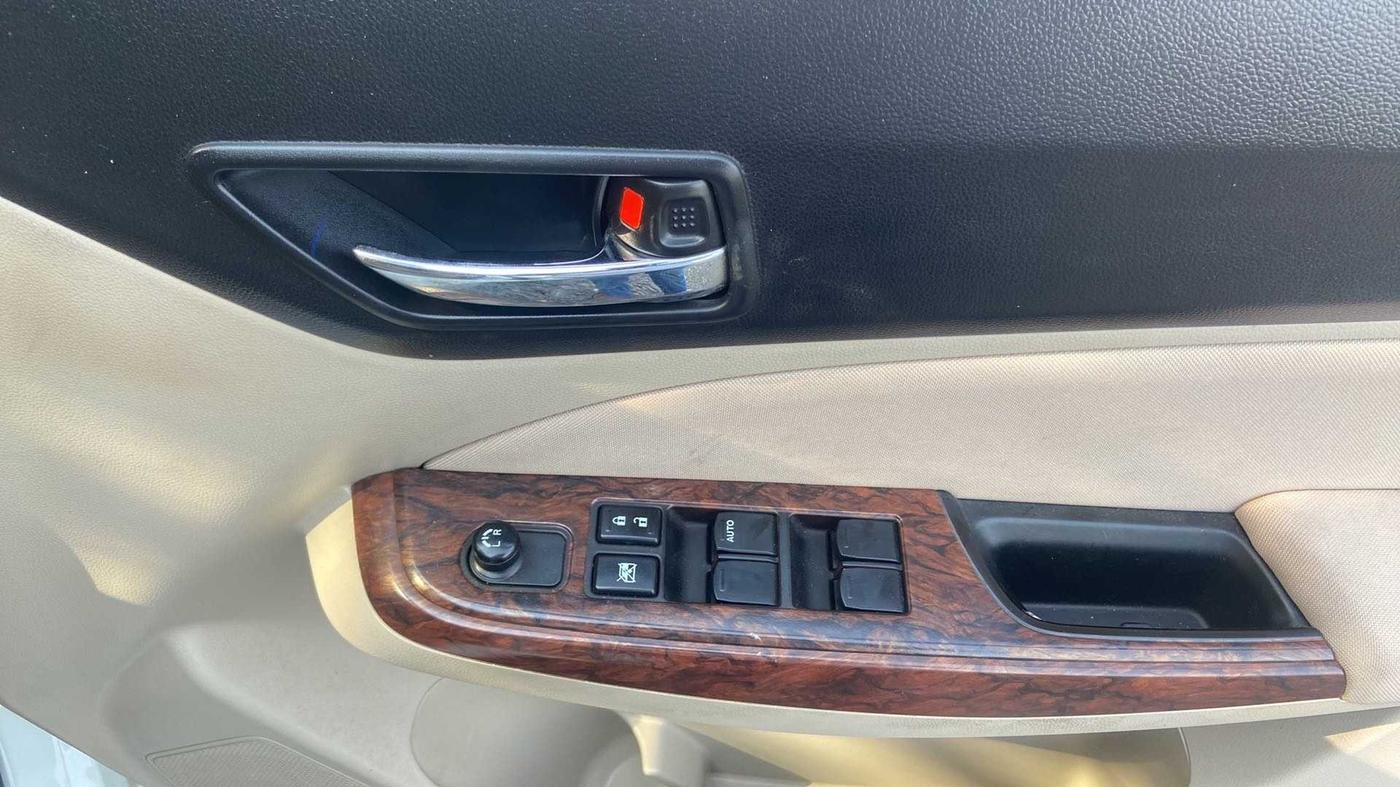 2020 Maruti Dzire VXI, Petrol, Manual, 14,676 km, Driver Side Door Panels Control
