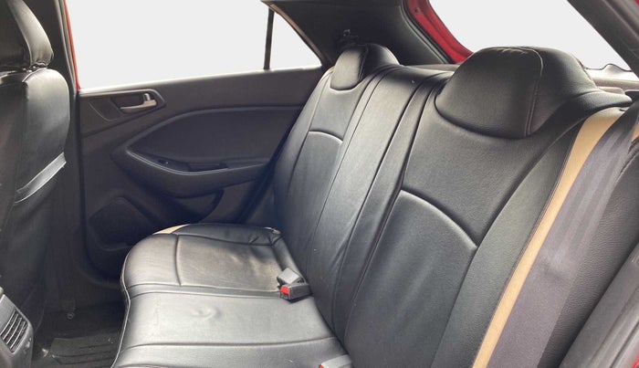 2016 Hyundai i20 Active 1.4 S, Diesel, Manual, 90,421 km, Right Side Rear Door Cabin