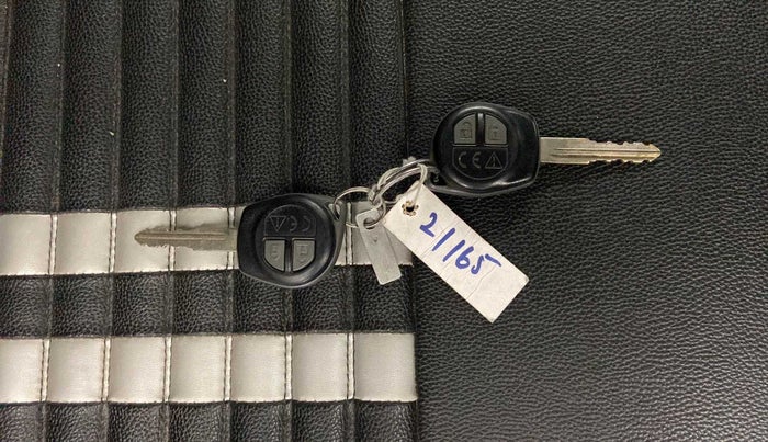2018 Maruti Swift VXI, Petrol, Manual, 22,376 km, Key Close Up