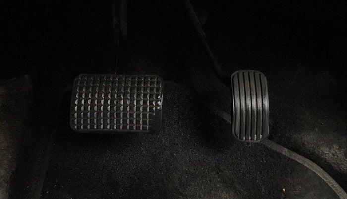 2017 Tata Tiago XTA PETROL, Petrol, Automatic, 63,775 km, Pedals