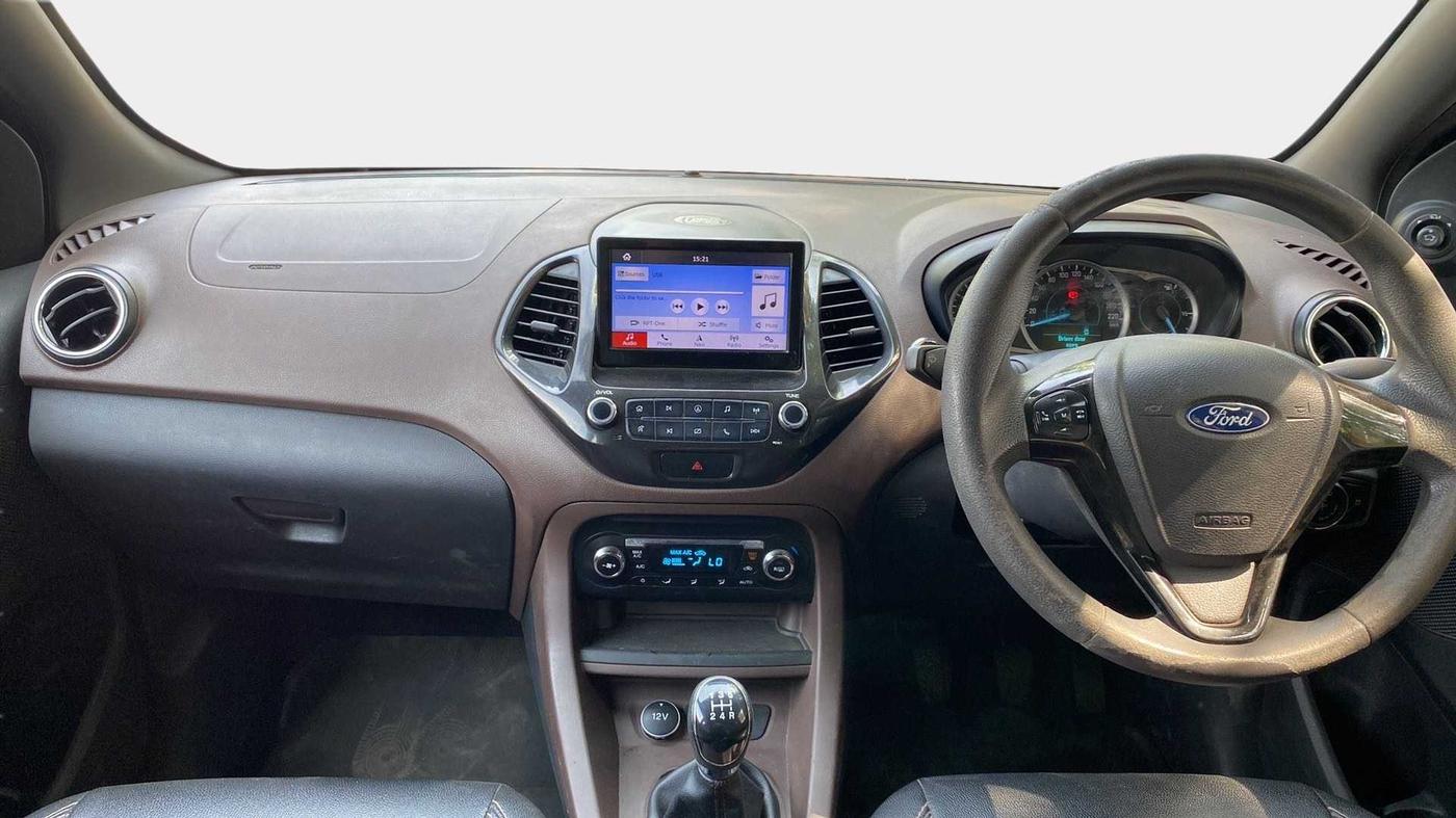 2018 Ford FREESTYLE TITANIUM 1.2 PETROL, Petrol, Manual, 1,22,377 km, Dashboard