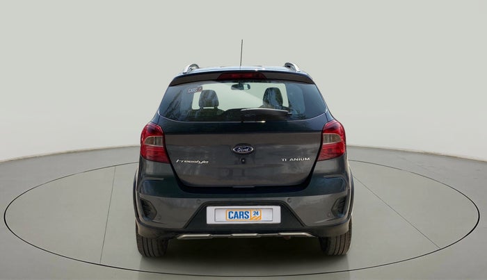 2018 Ford FREESTYLE TITANIUM 1.2 PETROL, Petrol, Manual, 1,22,377 km, Back/Rear