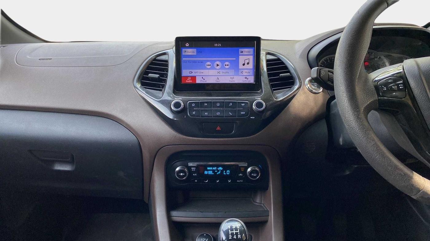 2018 Ford FREESTYLE TITANIUM 1.2 PETROL, Petrol, Manual, 1,22,377 km, Air Conditioner