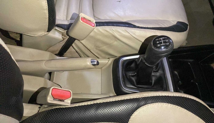2017 Maruti Dzire VDI, Diesel, Manual, 72,371 km, Gear Lever