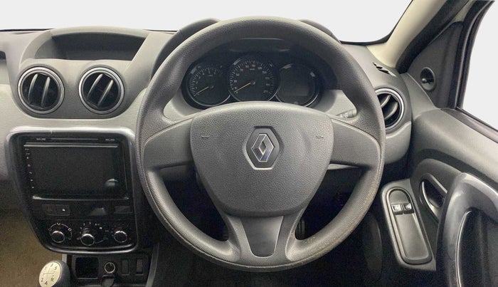 2015 Renault Duster 85 PS RXE DIESEL, Diesel, Manual, 91,542 km, Steering Wheel Close Up