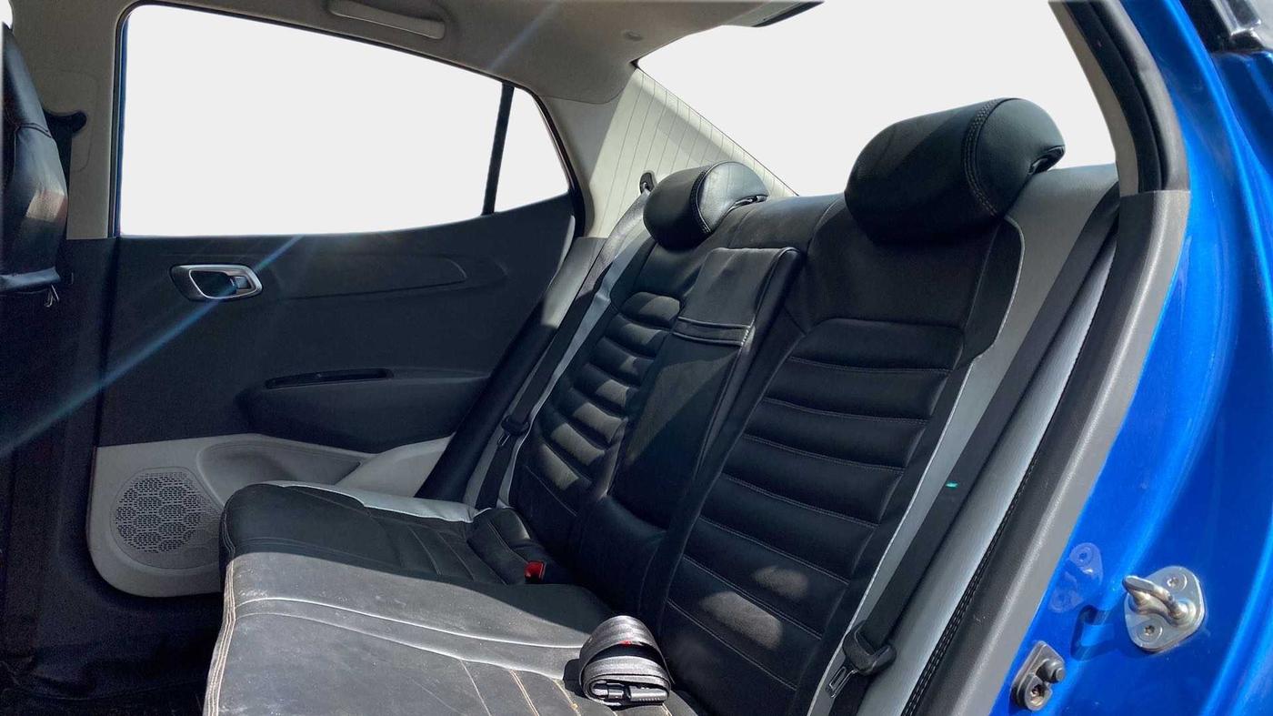 2020 Hyundai AURA SX PLUS 1.2 AMT, Petrol, Automatic, 74,849 km, Right Side Rear Door Cabin