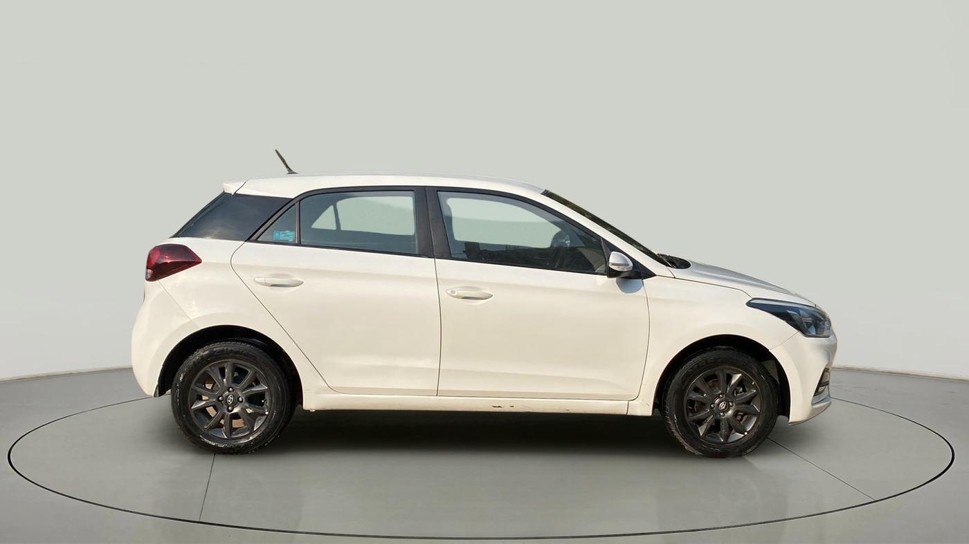 2019 Hyundai Elite i20 SPORTZ PLUS 1.2, Petrol, Manual, 63,047 km, Right Side View