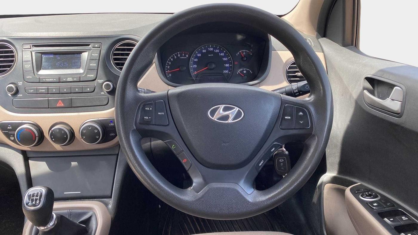 2014 Hyundai Xcent S 1.2, Petrol, Manual, 65,685 km, Steering Wheel Close Up