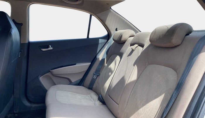 2014 Hyundai Xcent S 1.2, Petrol, Manual, 65,685 km, Right Side Rear Door Cabin