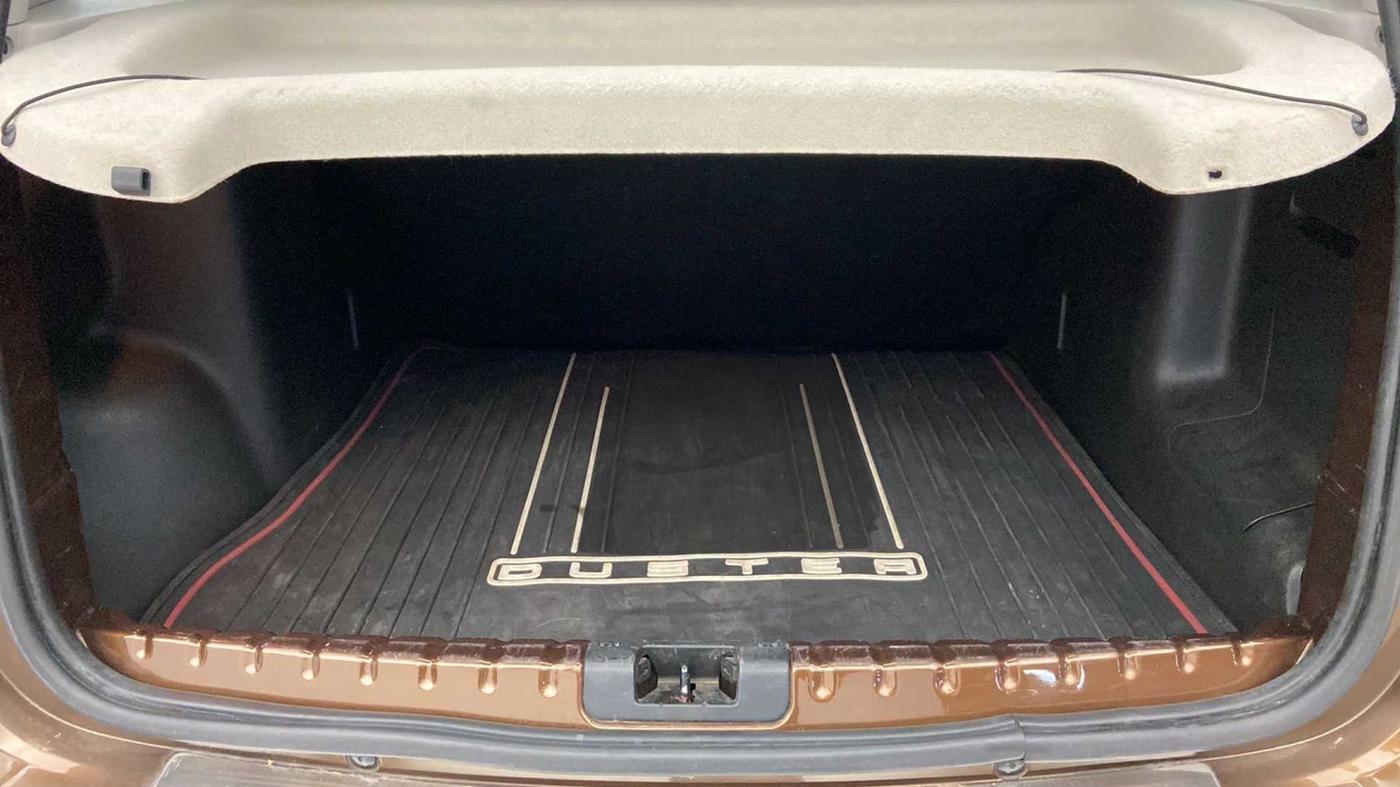 2017 Renault Duster RXS CVT, Petrol, Automatic, 44,242 km, Boot Inside