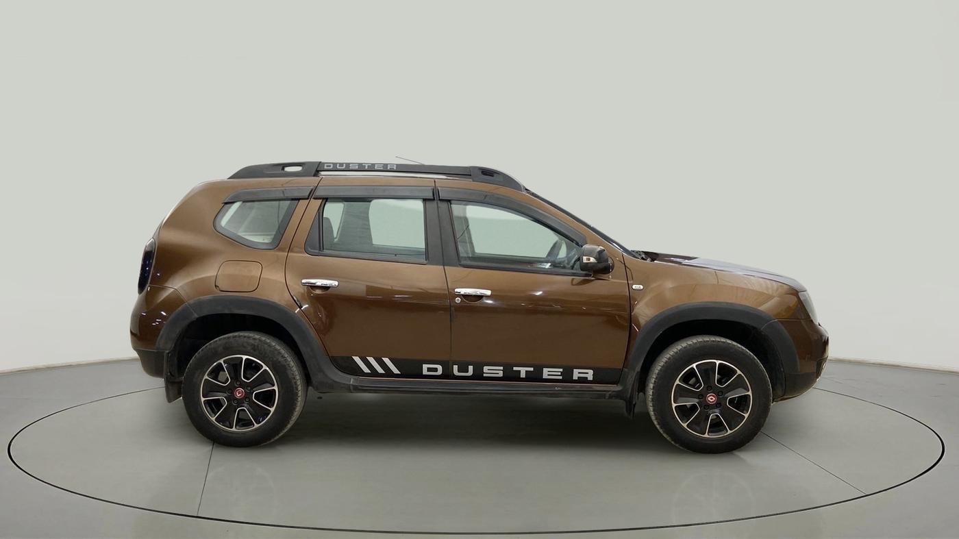 2017 Renault Duster RXS CVT, Petrol, Automatic, 44,242 km, Right Side View