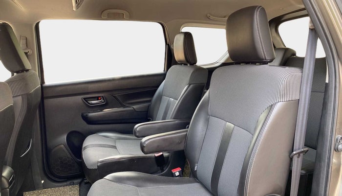 2021 Maruti XL6 ZETA AT, Petrol, Automatic, 44,837 km, Right Side Rear Door Cabin