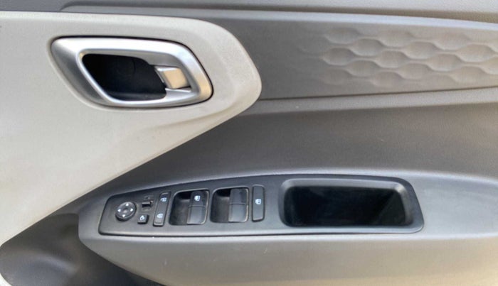 2019 Hyundai GRAND I10 NIOS ASTA 1.2 KAPPA VTVT, Petrol, Manual, 29,299 km, Driver Side Door Panels Control