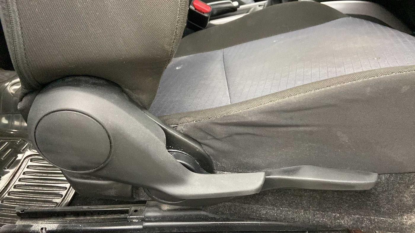 2020 Maruti Baleno ZETA PETROL 1.2, Petrol, Manual, 57,188 km, Driver Side Adjustment Panel