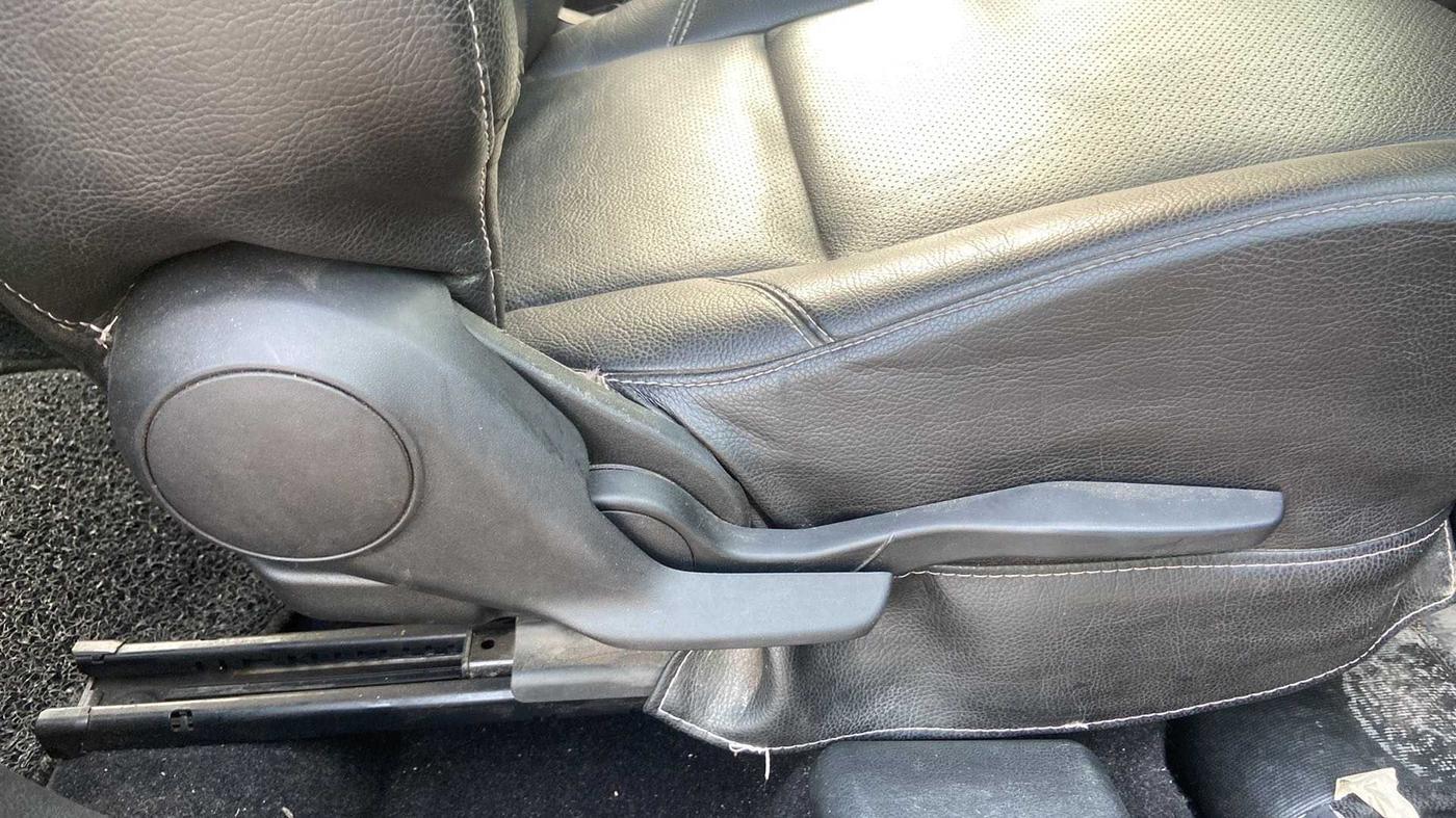 2017 Maruti Baleno ZETA PETROL 1.2, Petrol, Manual, 33,236 km, Driver Side Adjustment Panel