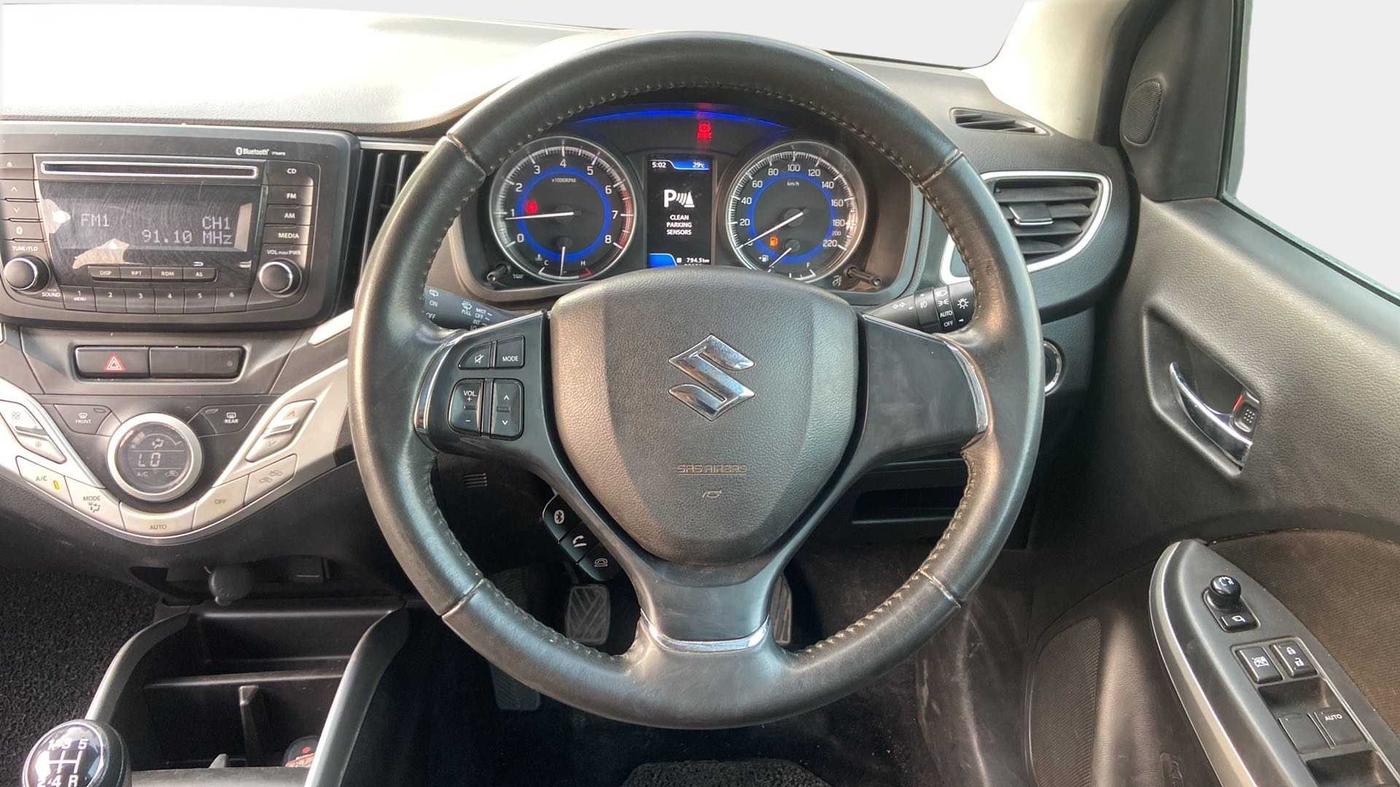 2017 Maruti Baleno ZETA PETROL 1.2, Petrol, Manual, 33,236 km, Steering Wheel Close Up