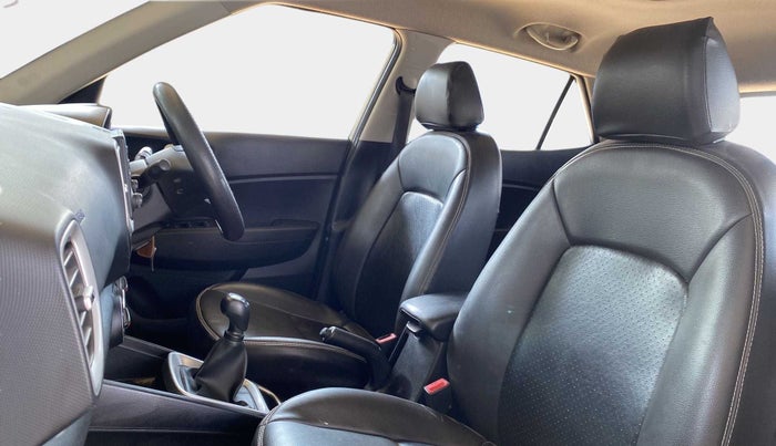 2019 Hyundai VENUE S 1.2, Petrol, Manual, 46,807 km, Right Side Front Door Cabin