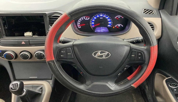 2015 Hyundai Xcent S 1.2, Petrol, Manual, 35,303 km, Steering Wheel Close Up