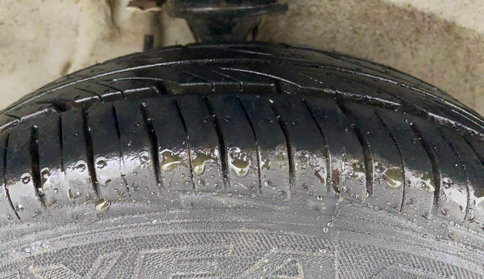 2018 Maruti Alto 800 LXI, Petrol, Manual, 55,860 km, Right Front Tyre Tread