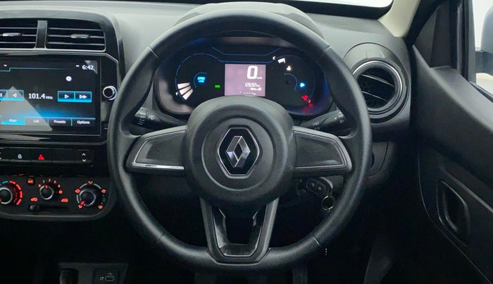 2022 Renault Kwid RXT 1.0, Petrol, Manual, 12,692 km, Steering Wheel Close Up