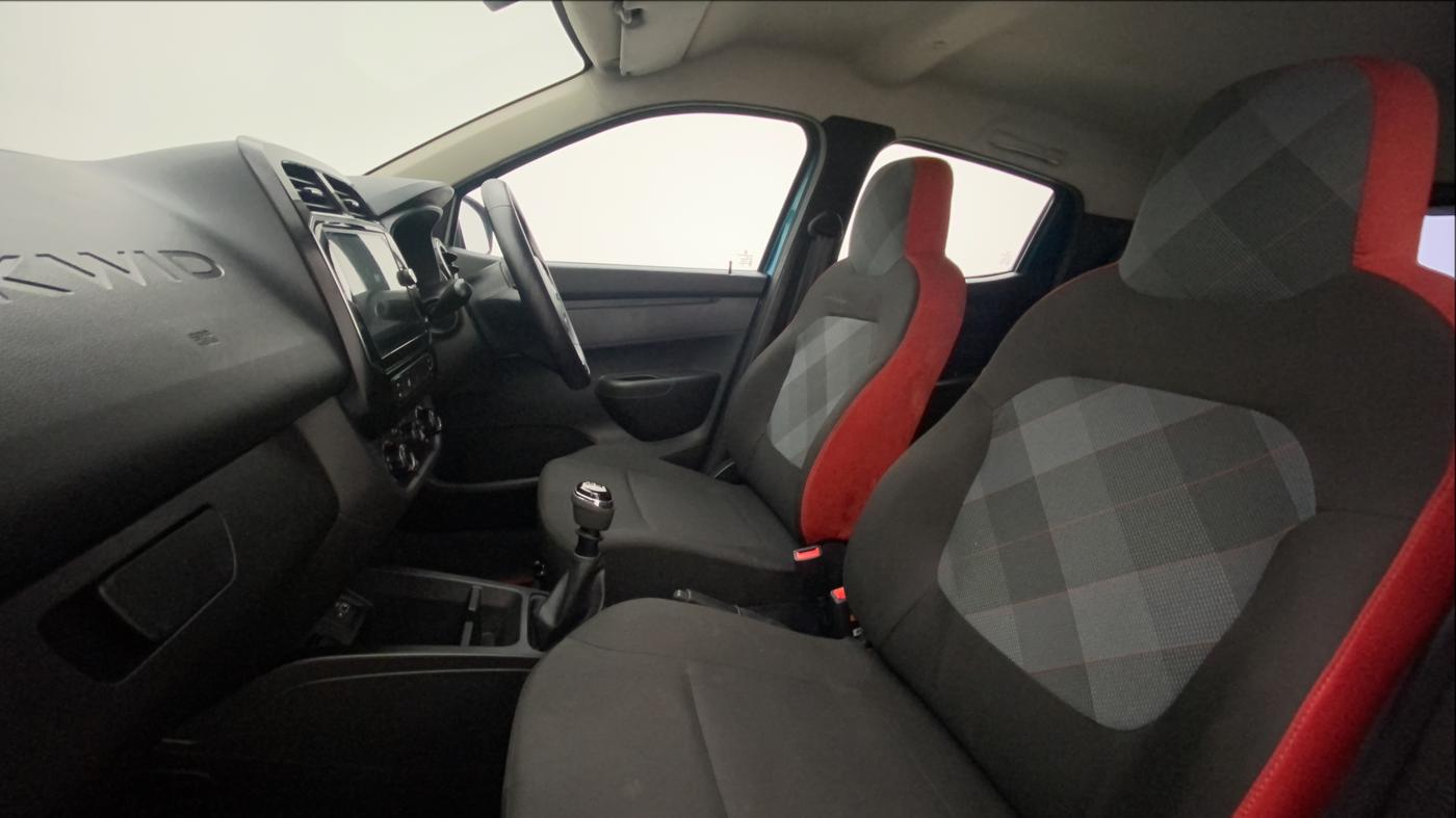 2022 Renault Kwid RXT 1.0, Petrol, Manual, 12,692 km, Right Side Front Door Cabin
