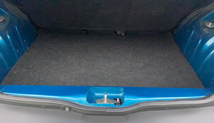 2022 Renault Kwid RXT 1.0, Petrol, Manual, 12,692 km, Boot Inside