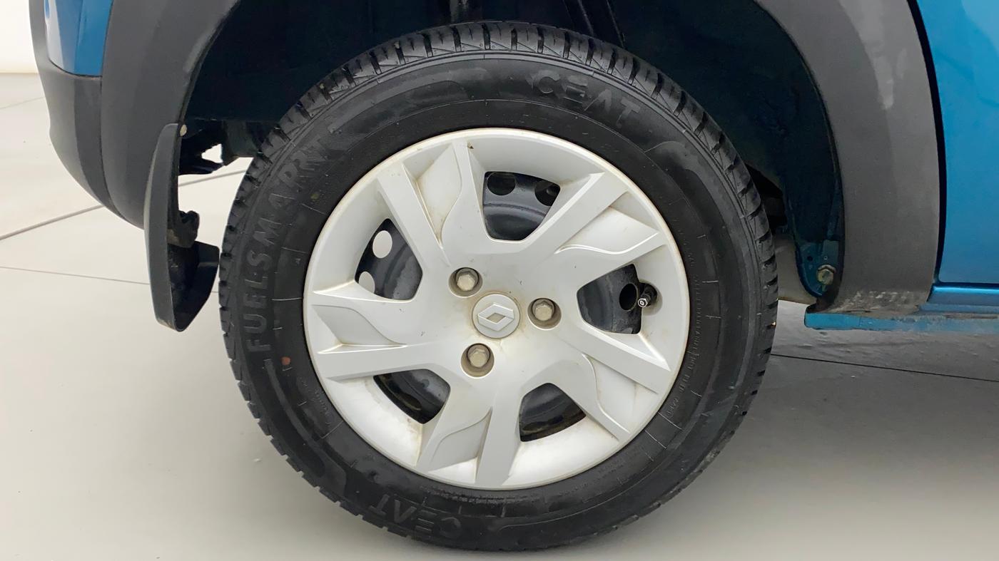 2022 Renault Kwid RXT 1.0, Petrol, Manual, 12,692 km, Right Rear Wheel