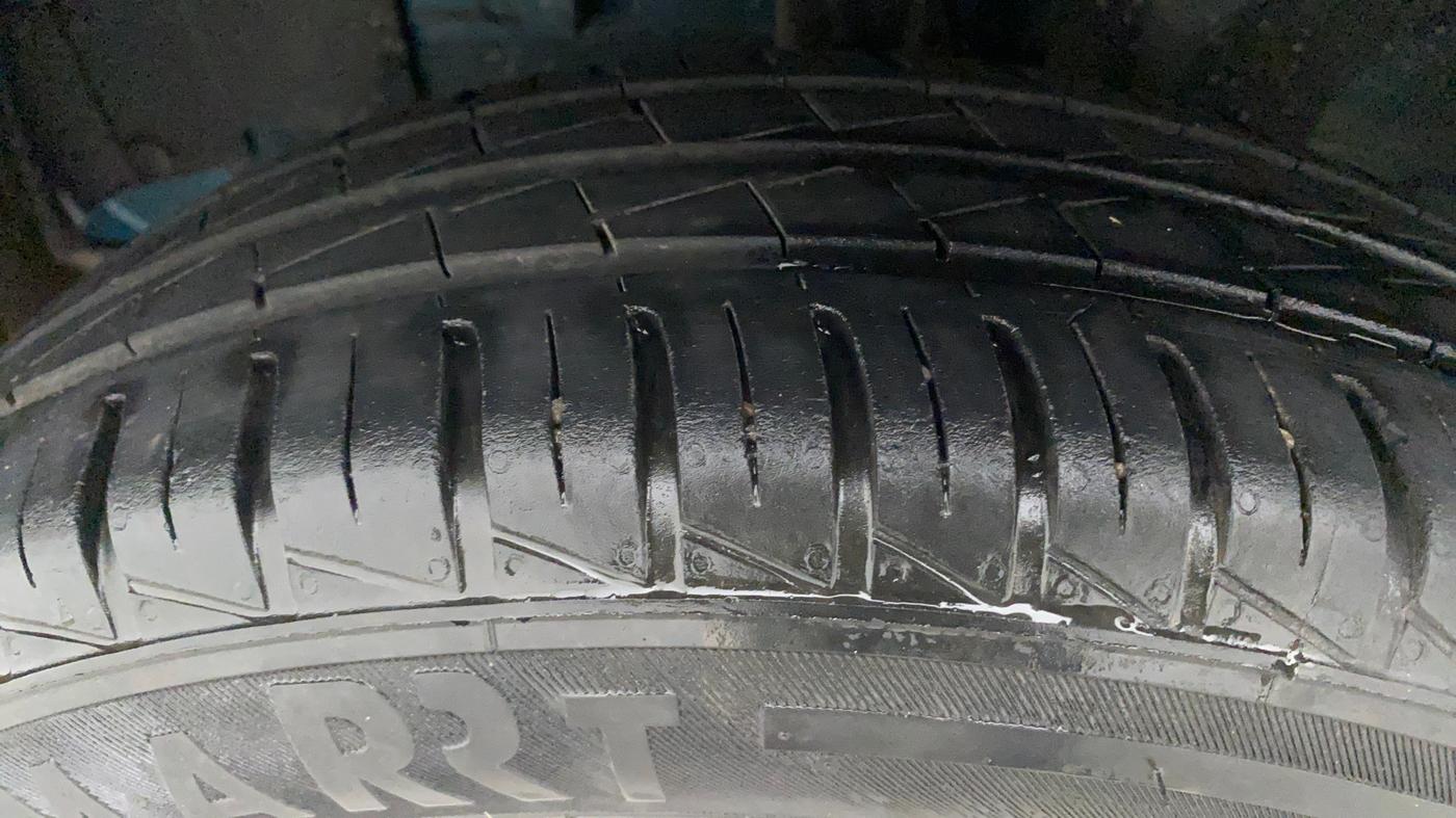 2022 Renault Kwid RXT 1.0, Petrol, Manual, 12,692 km, Left Front Tyre Tread