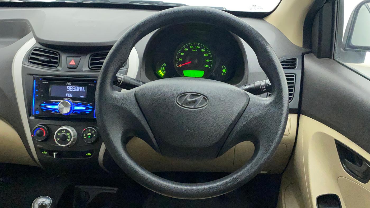 2016 Hyundai Eon ERA +, Petrol, Manual, 50,177 km, Steering Wheel Close Up