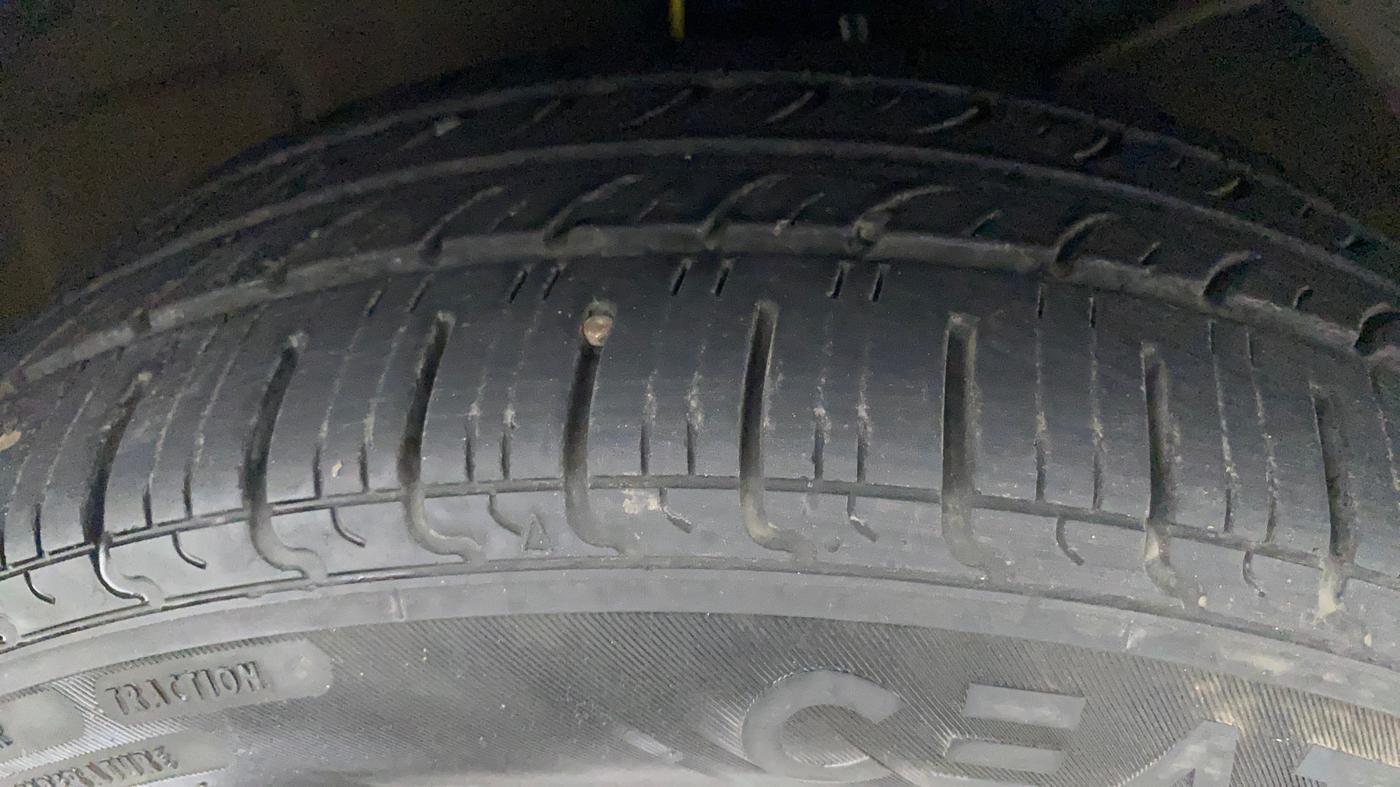 2016 Maruti Baleno DELTA PETROL 1.2, Petrol, Manual, 65,068 km, Right Rear Tyre Tread