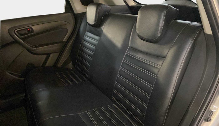 2016 Maruti Vitara Brezza VDI, Diesel, Manual, 64,422 km, Right Side Rear Door Cabin