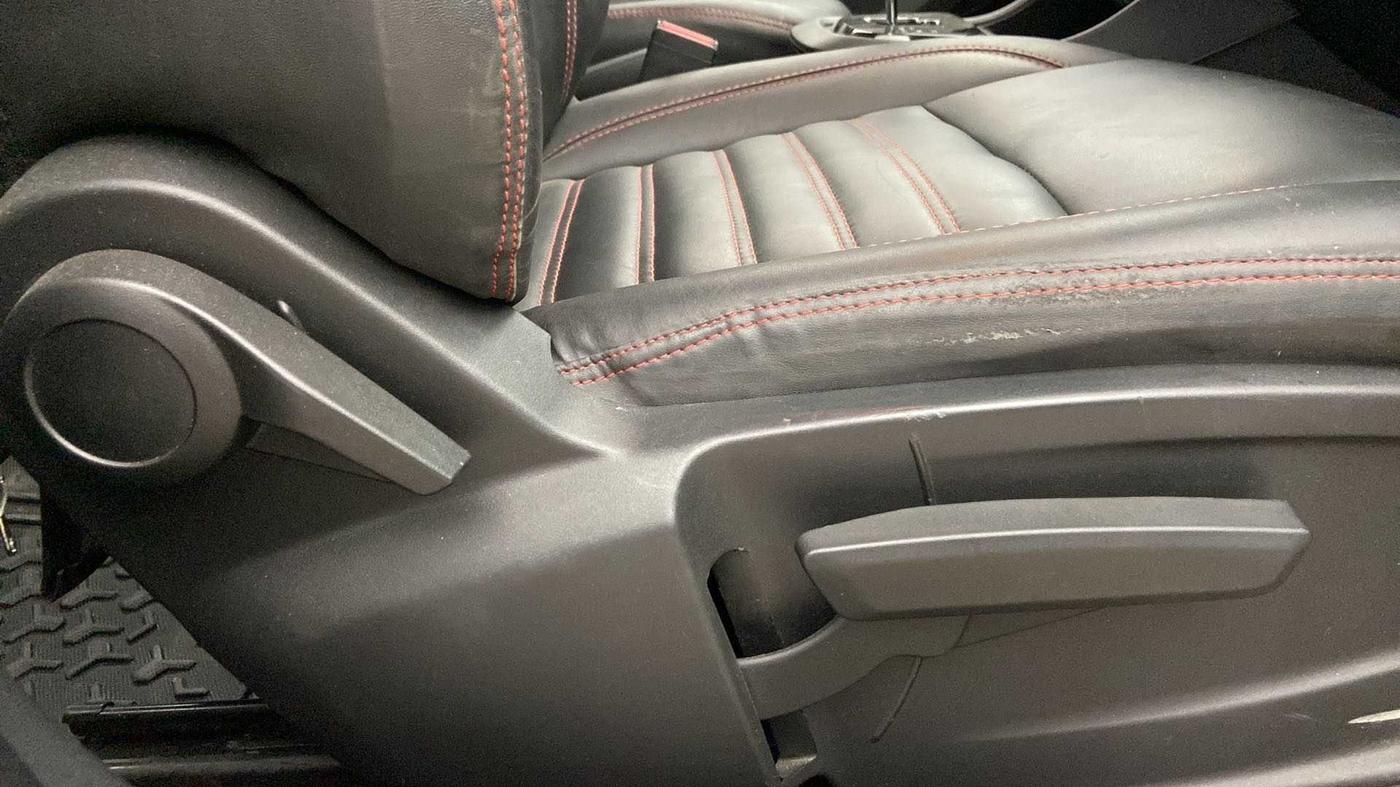 2022 Tata PUNCH CREATIVE  AMT, Petrol, Automatic, 30,185 km, Driver Side Adjustment Panel
