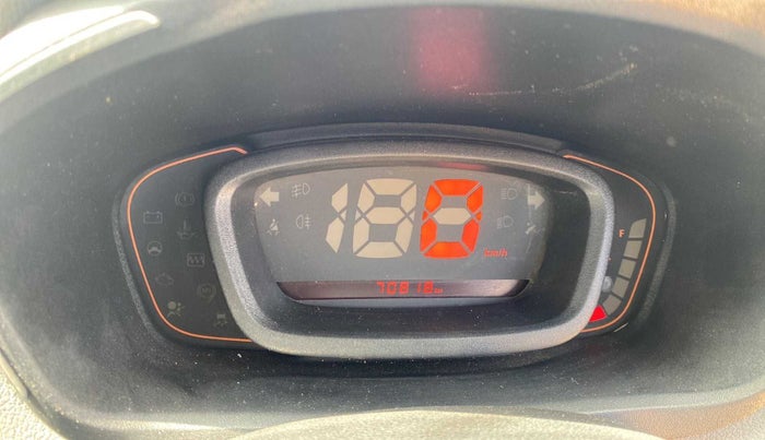 2017 Renault Kwid RXT 1.0, Petrol, Manual, 70,817 km, Odometer Image