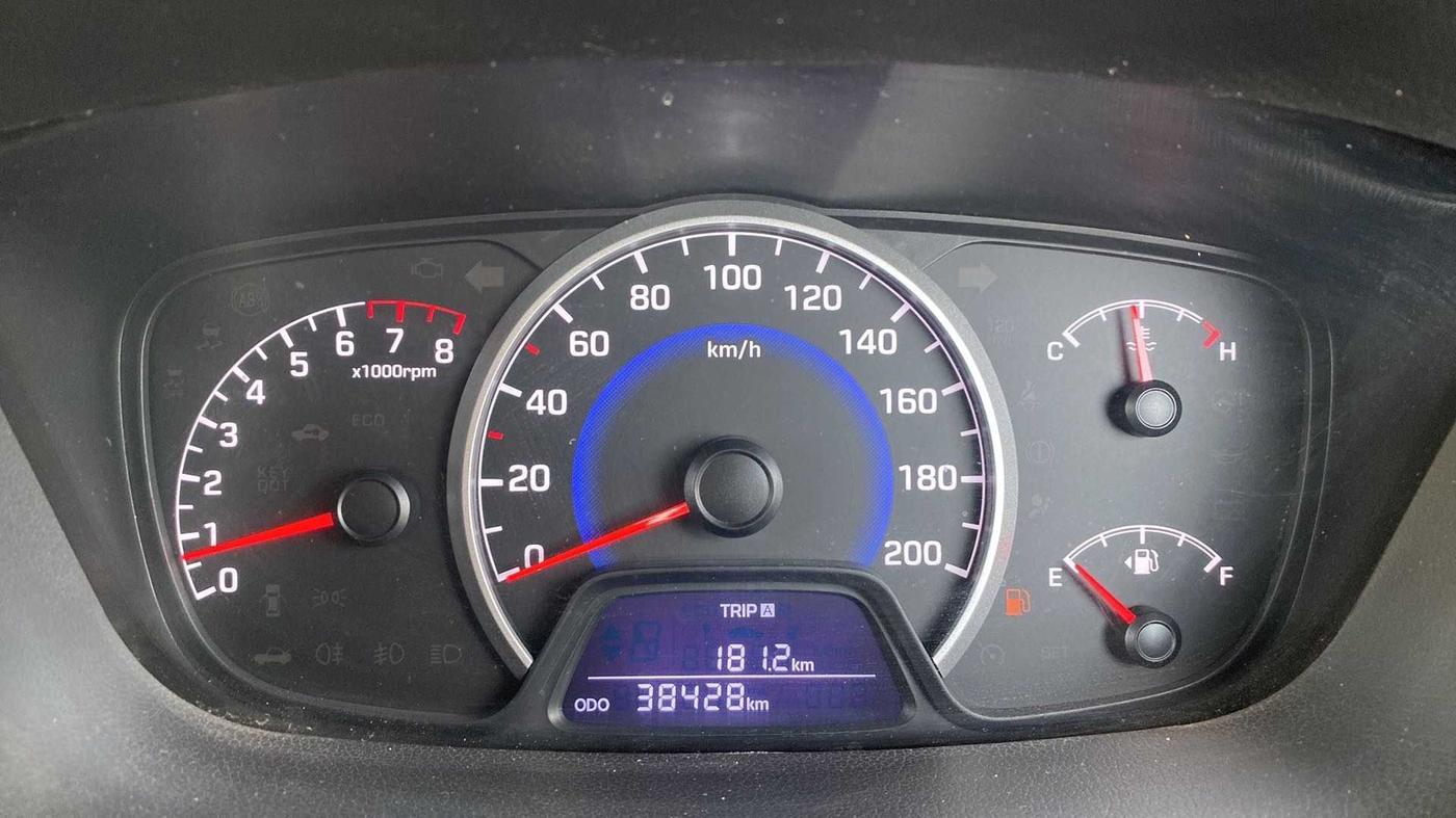 2017 Hyundai Grand i10 SPORTZ 1.2 KAPPA VTVT, Petrol, Manual, 38,401 km, Odometer Image