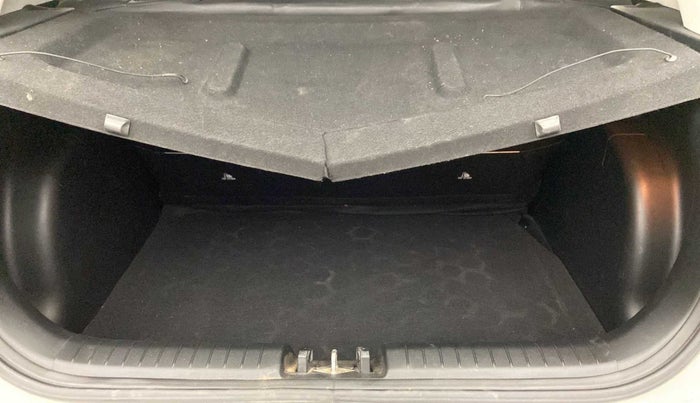 2021 Hyundai VENUE S+ 1.2, Petrol, Manual, 22,008 km, Boot Inside