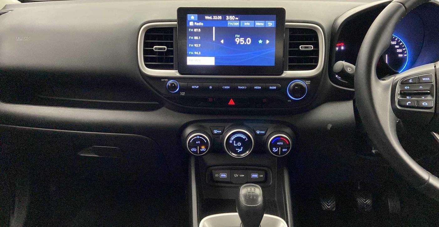 2021 Hyundai VENUE S+ 1.2, Petrol, Manual, 22,008 km, Air Conditioner