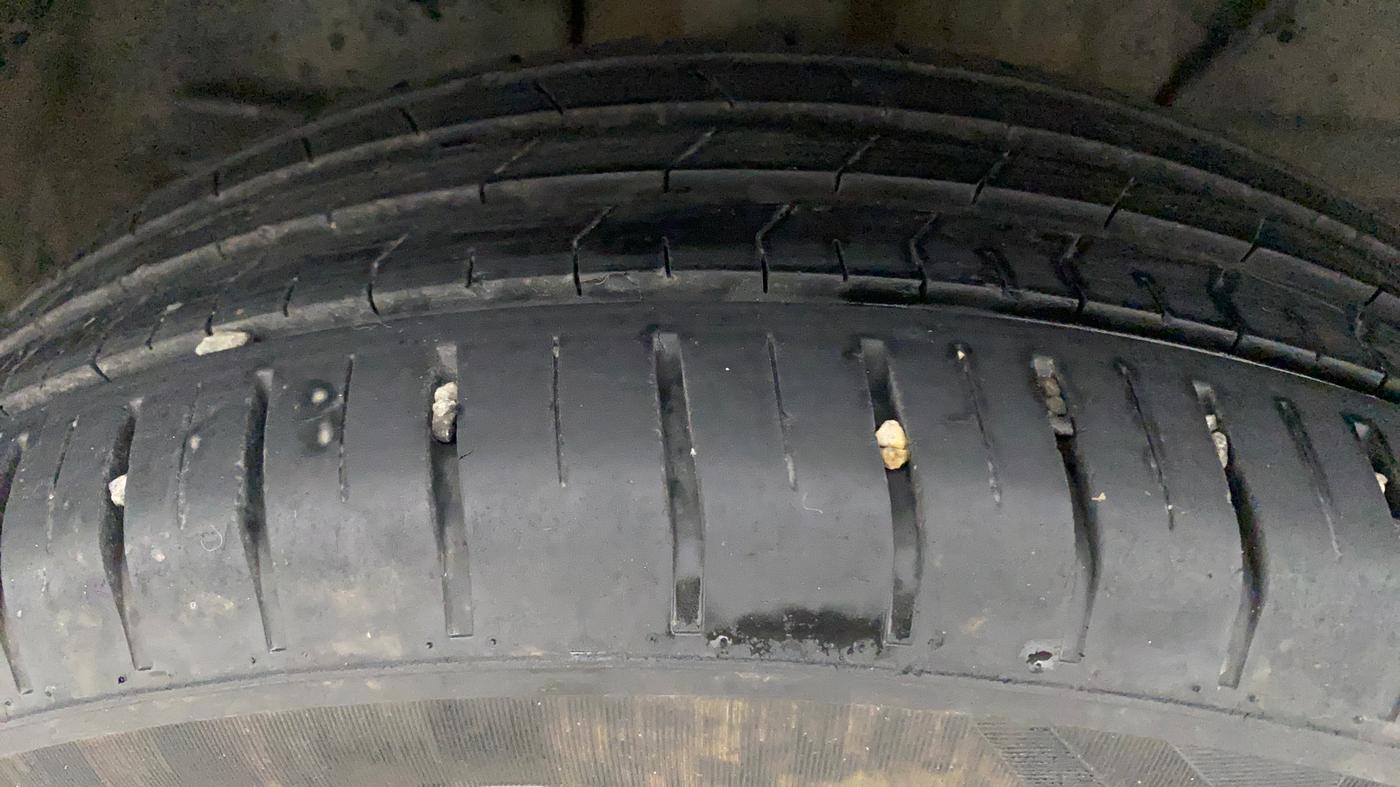 2021 Tata PUNCH CREATIVE  MT, Petrol, Manual, 38,054 km, Right Rear Tyre Tread
