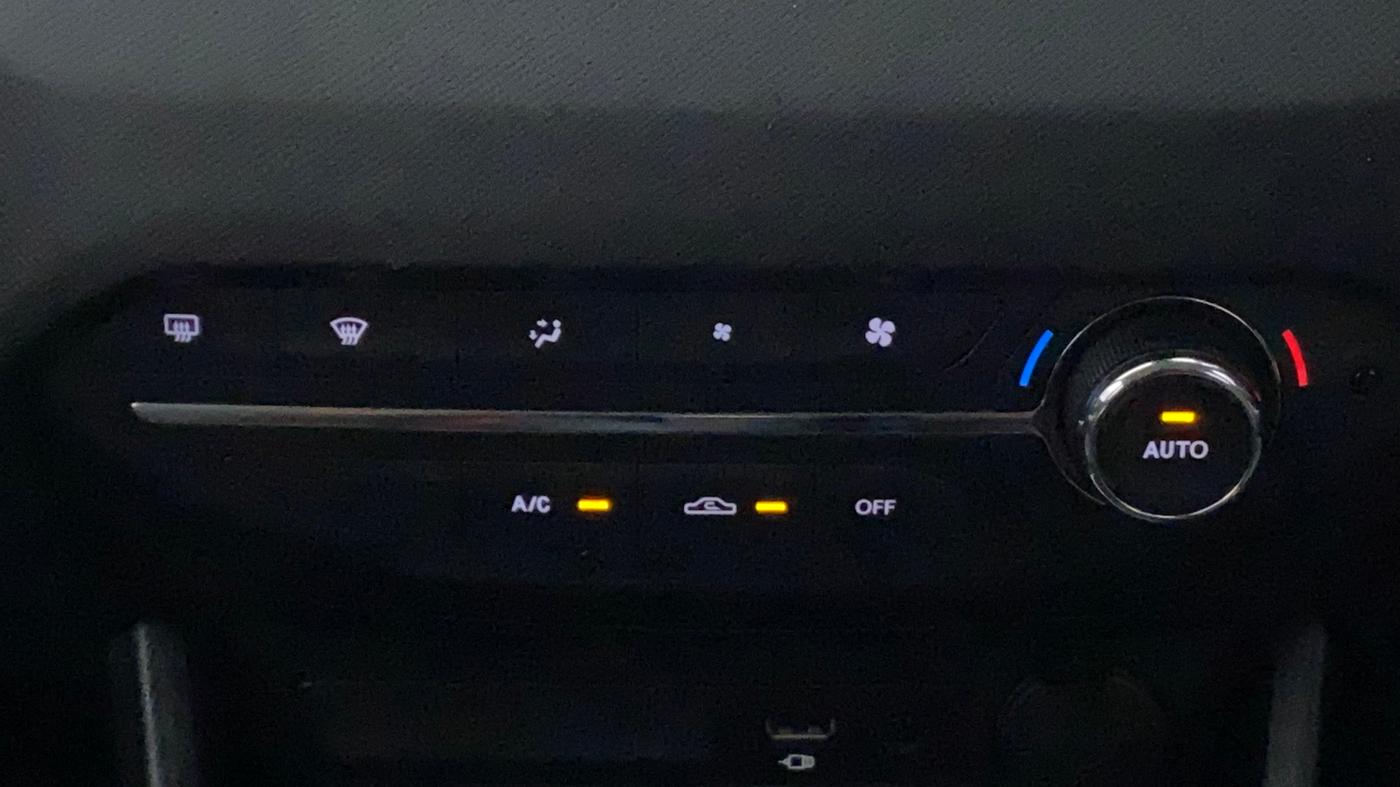 2021 Tata PUNCH CREATIVE  MT, Petrol, Manual, 38,054 km, Automatic Climate Control