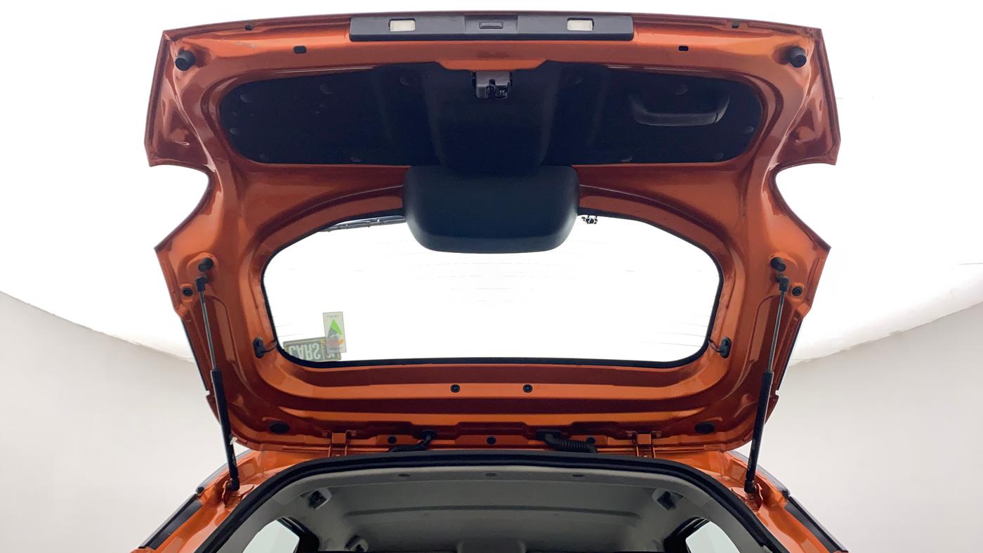 2021 Tata PUNCH CREATIVE  MT, Petrol, Manual, 38,054 km, Boot Door Open