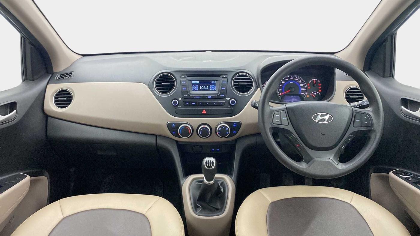 2015 Hyundai Grand i10 SPORTZ 1.2 KAPPA VTVT, CNG, Manual, 60,833 km, Dashboard