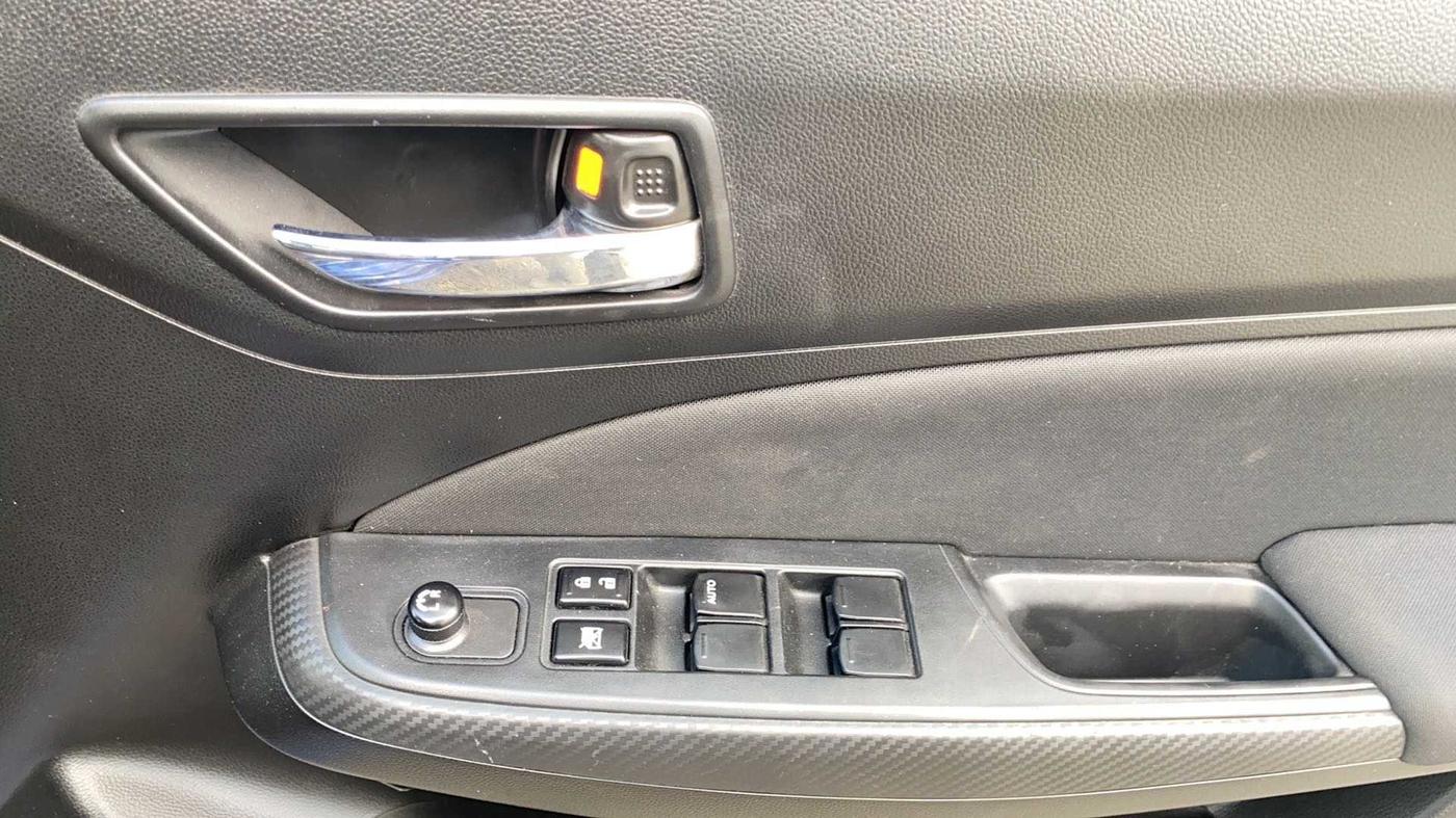 2021 Maruti Swift VXI, Petrol, Manual, 16,048 km, Driver Side Door Panels Control
