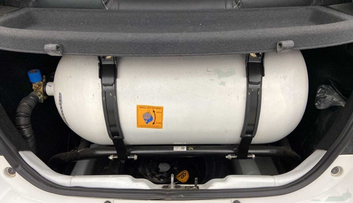 2022 Tata Tiago XT CNG, CNG, Manual, 19,440 km, Boot Inside