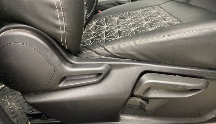 2022 Tata Tiago XT CNG, CNG, Manual, 19,440 km, Driver Side Adjustment Panel
