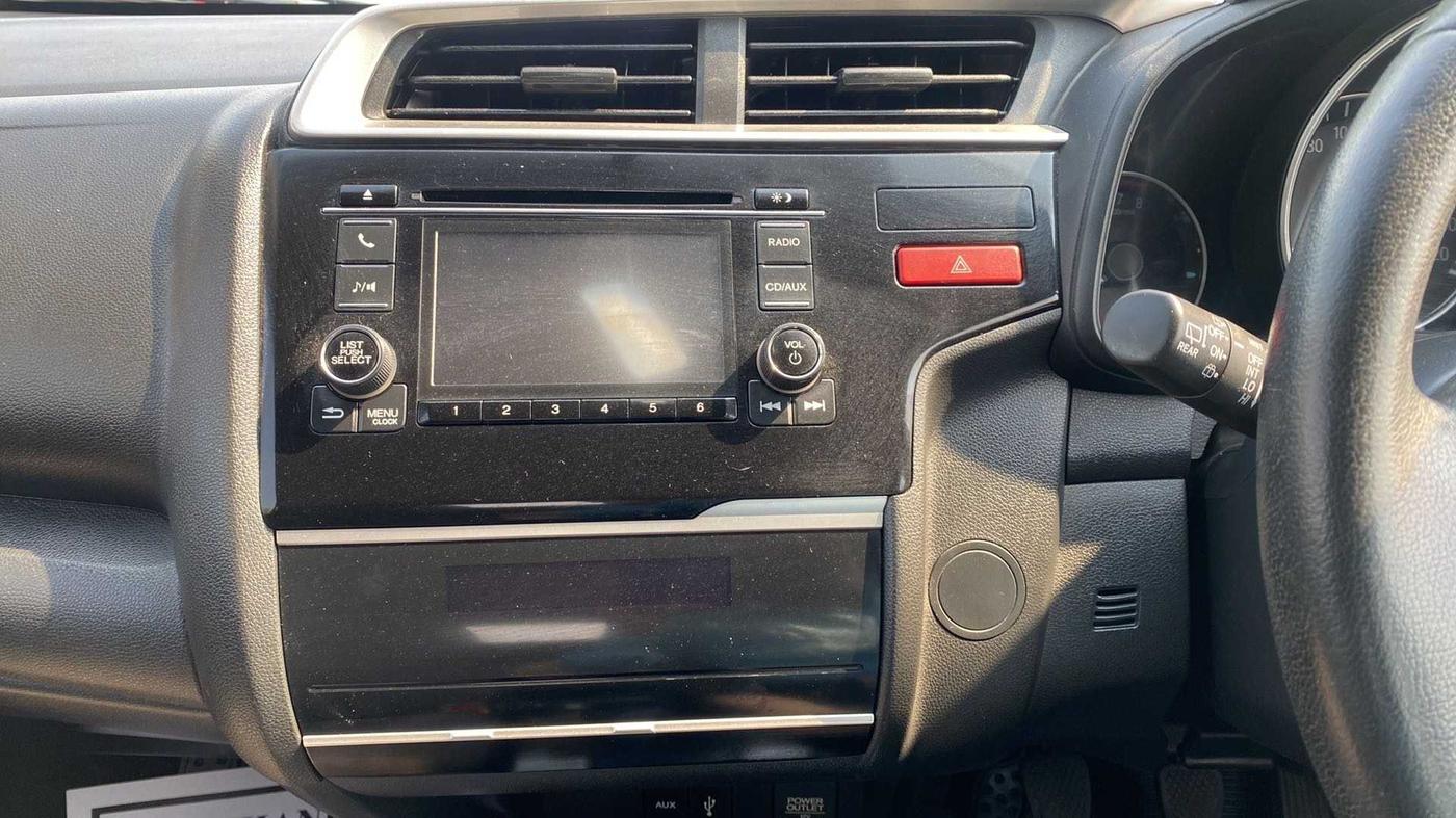 2016 Honda Jazz 1.2L I-VTEC V, Petrol, Manual, 46,670 km, Air Conditioner