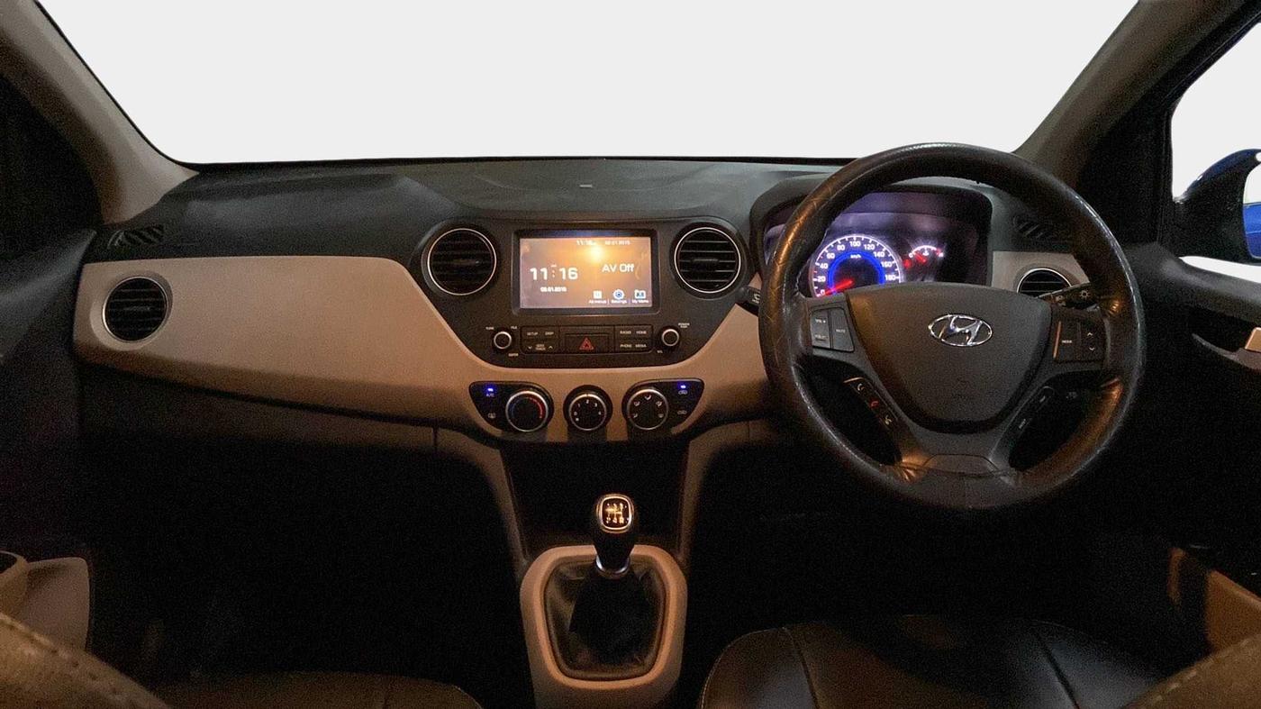 2019 Hyundai Grand i10 SPORTZ 1.2 KAPPA VTVT, CNG, Manual, 25,650 km, Dashboard