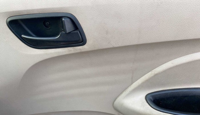 2022 Hyundai NEW SANTRO MAGNA, Petrol, Manual, 32,757 km, Driver Side Door Panels Control